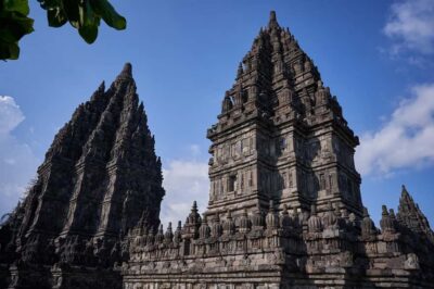 Yogyakarta: Prambanan Tour, Sukuh Temple & Tea Plantation - Prambanan Temple: Seeing Java’s Biggest Hindu Landmark with Context