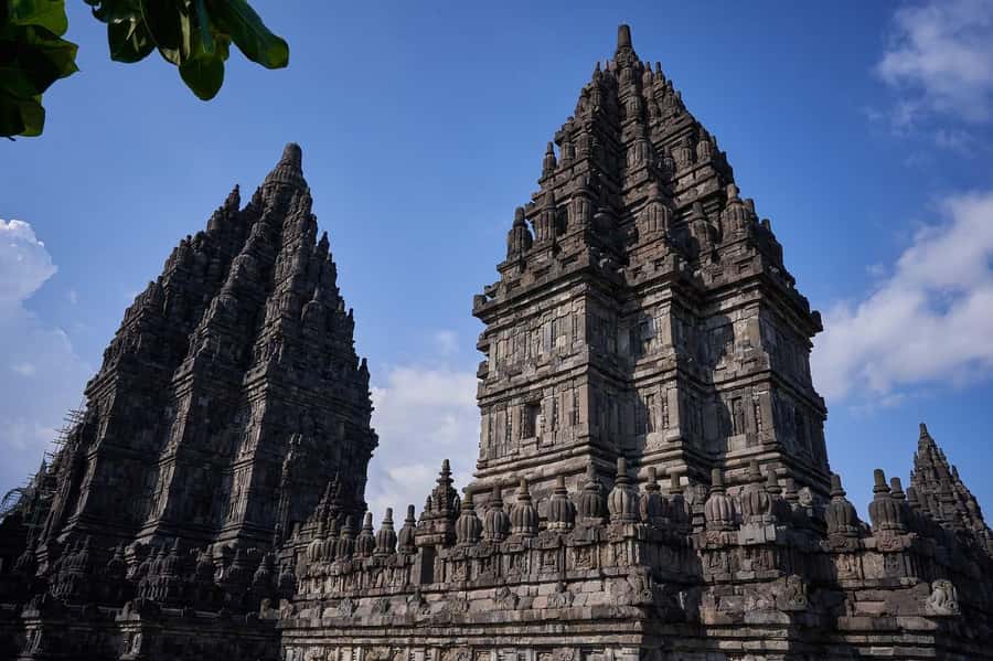 Yogyakarta: Prambanan Tour, Sukuh Temple & Tea Plantation - Prambanan Temple: Seeing Java’s Biggest Hindu Landmark with Context